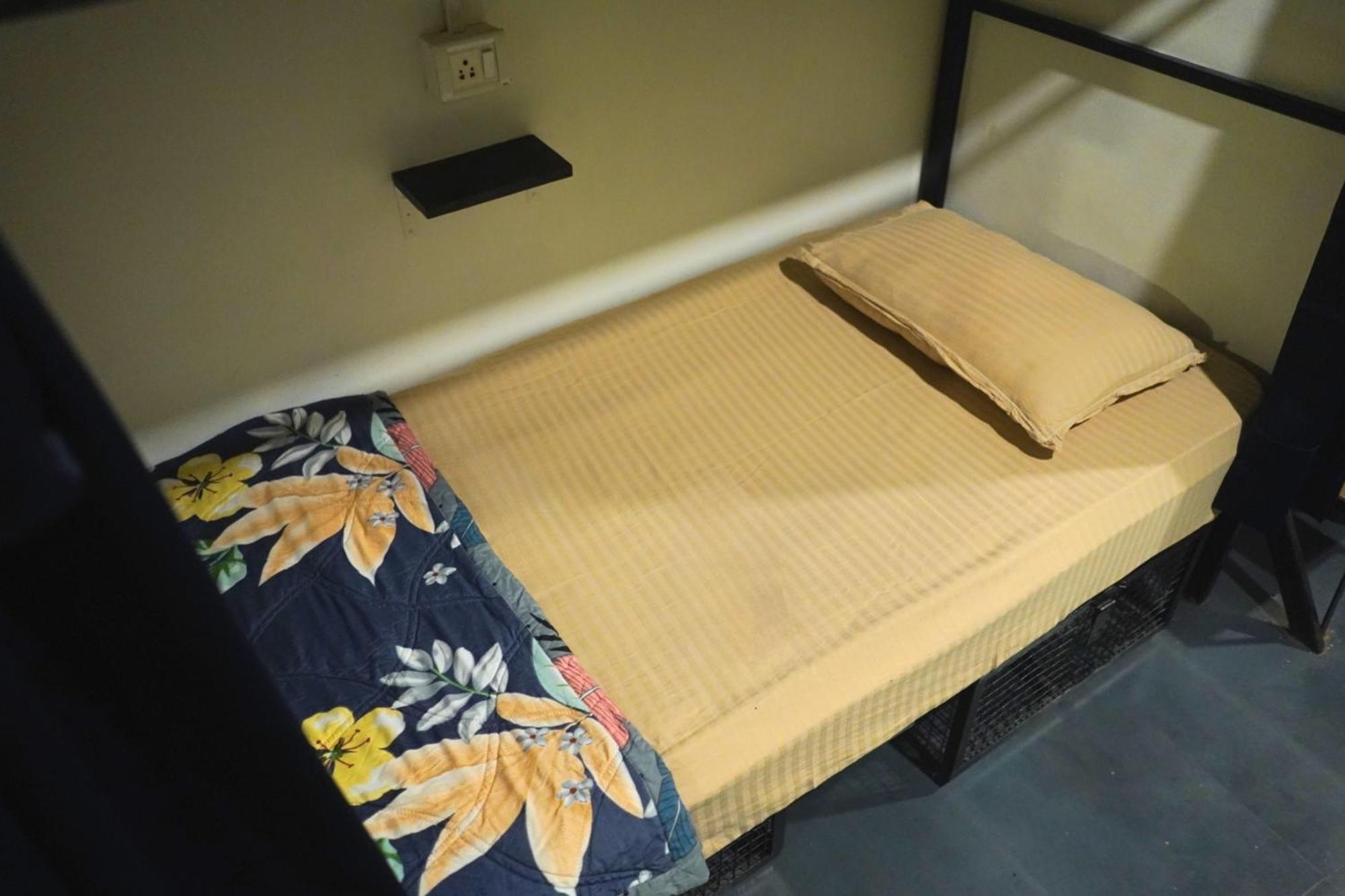 Pappi Chulo Vagator Hostel Kültér fotó